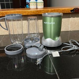nutribullet blender - green